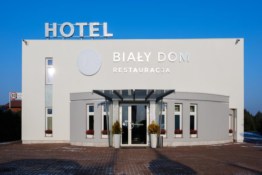 Bialy Dom Henlex Hotel Restauracja Poznań Esterno foto