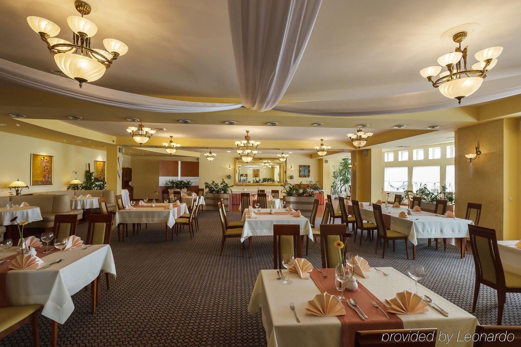 Bialy Dom Henlex Hotel Restauracja Poznań Esterno foto